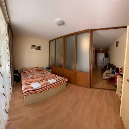 студия большая форт нокс панорама Apartamento *
